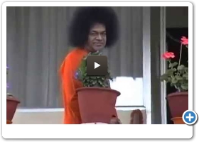 Thursday Sai Darshan 01: Sri Sathya Sai Baba Darshan at Kodaikanal 1986